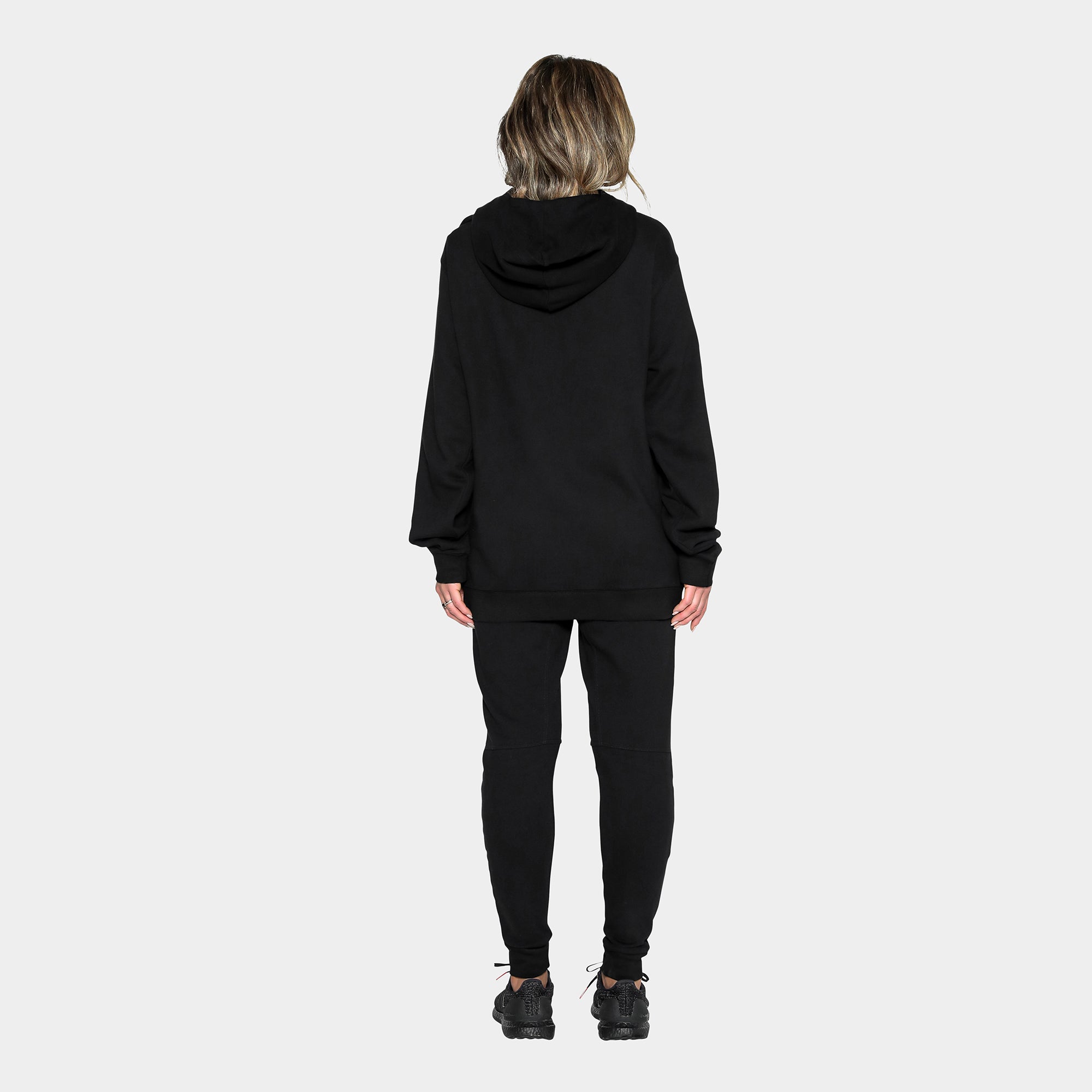 THE HOODIE - Black -