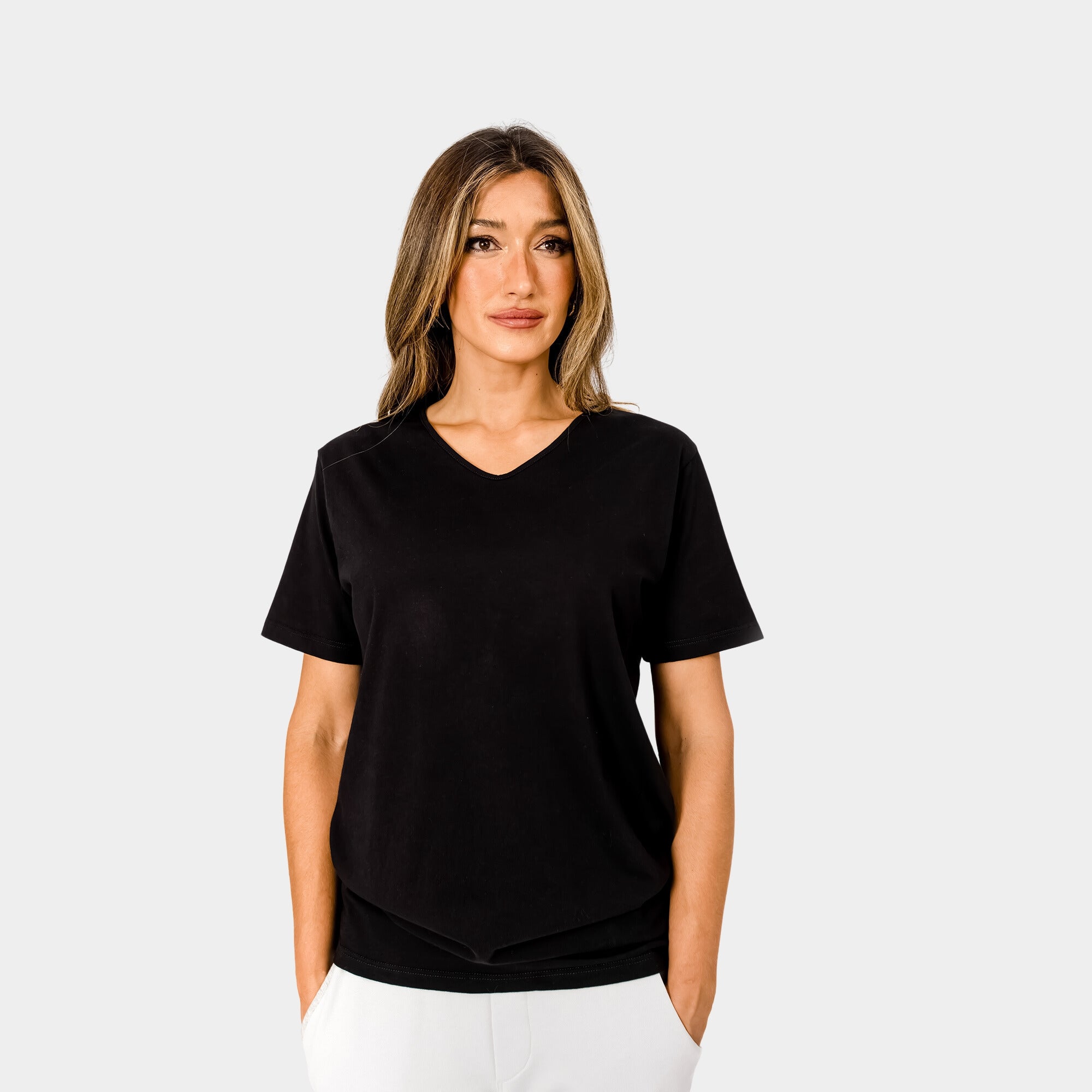 THE V-NECK TEE - Black -